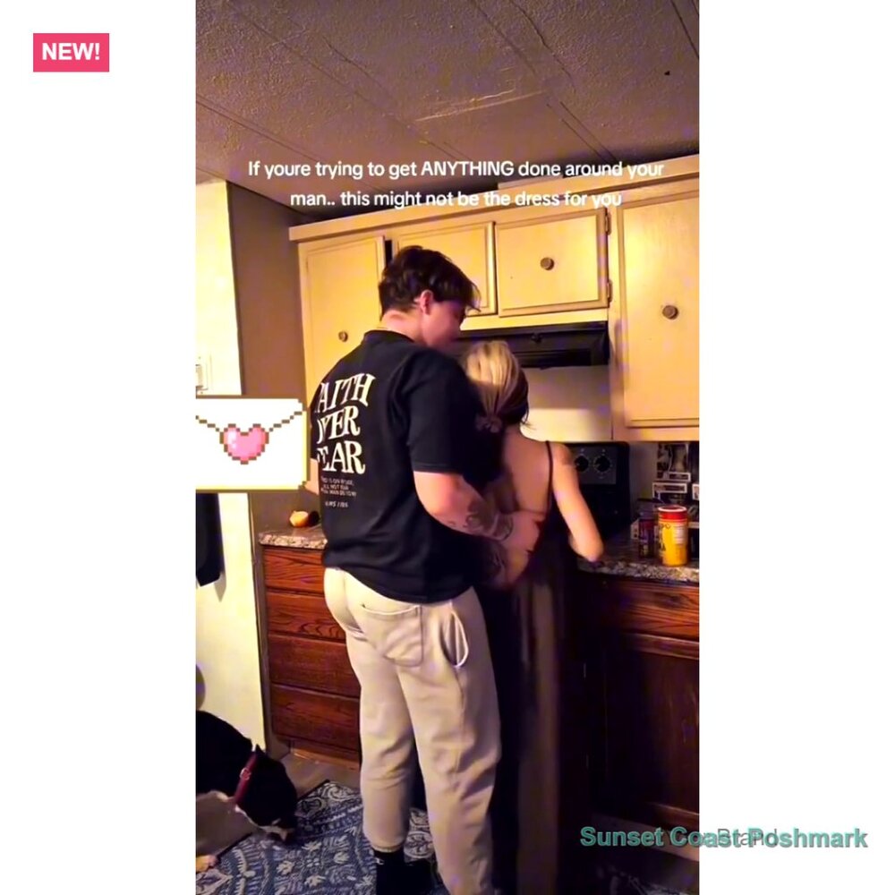 Polyester Blend Backless Spaghetti Strap V-Neck C… - image 6